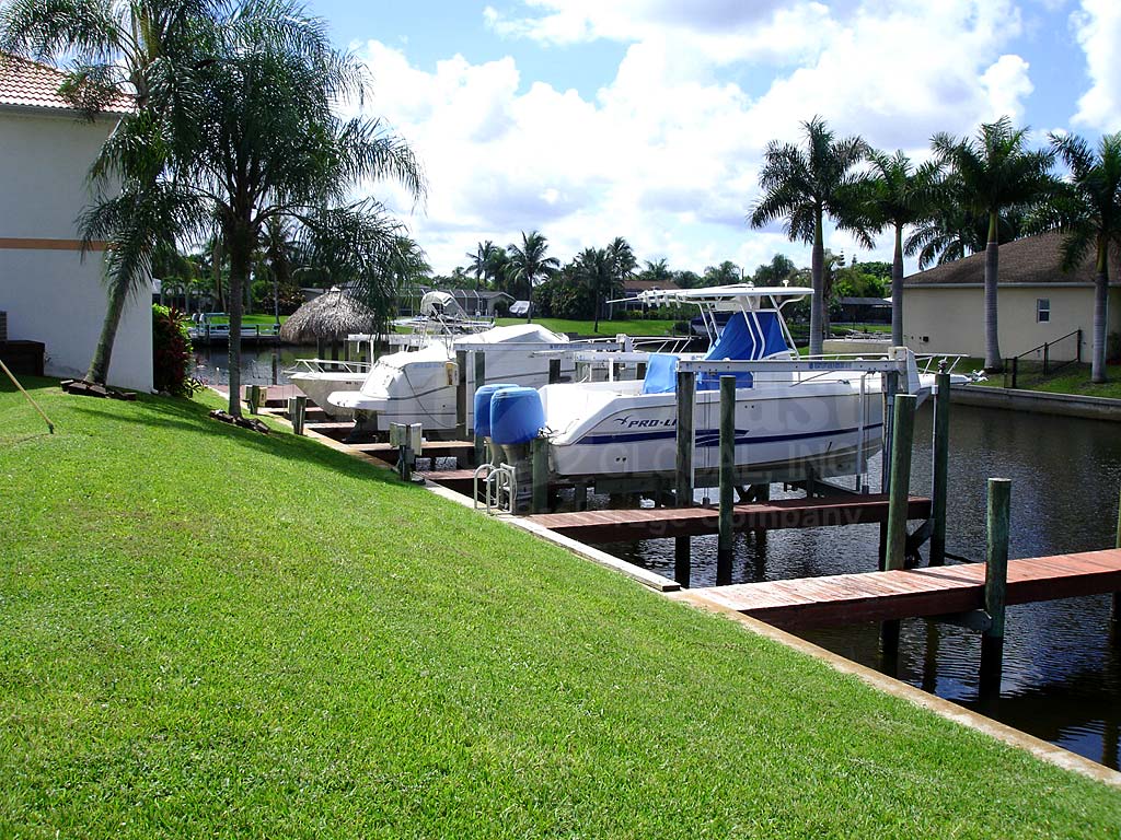 Palm Vista Boat Docks 